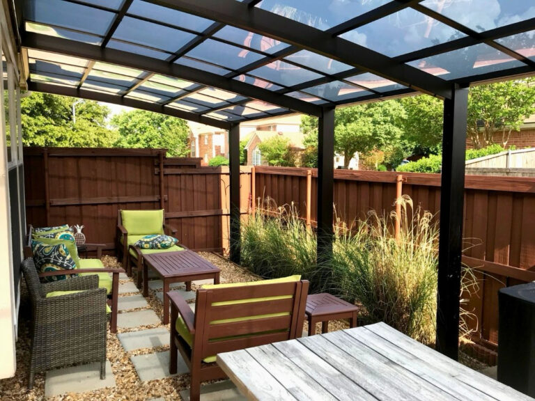 Aluminum Cantilever Patio Cover PJR Series (Gallery Image) - 1